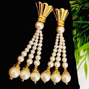 Richelieu High End Gold Pearl Drop Dangle Vintage Earrings 4285